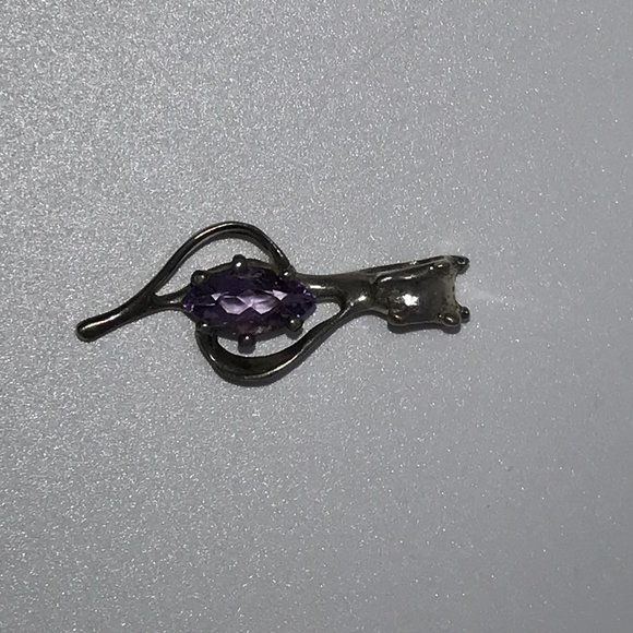 Sterling Silver And Amethyst Pendant - Picture 12 of 14